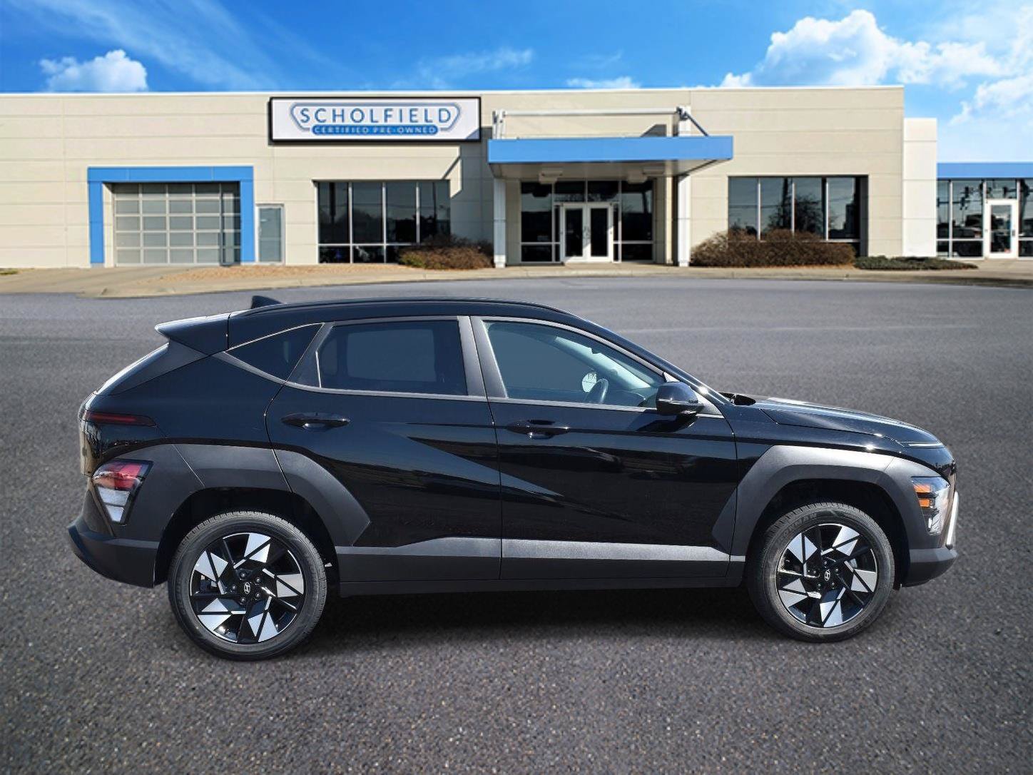 Used 2025 Hyundai Kona SEL AWD/4WD image 2