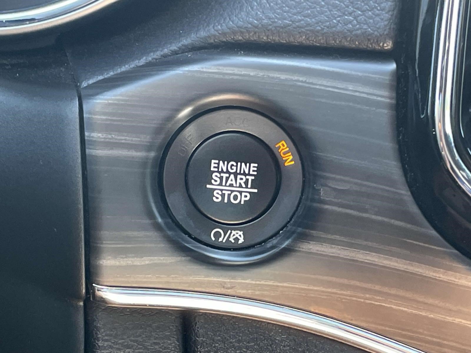 Used 2020 Jeep Grand Cherokee Limited RWD image 23
