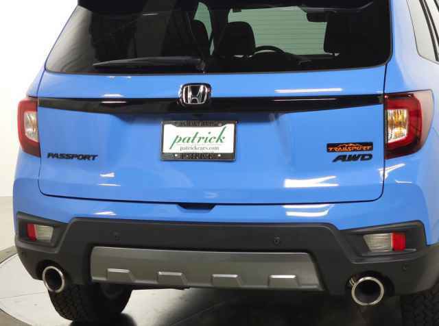 Used 2025 Honda Passport TrailSport image 11