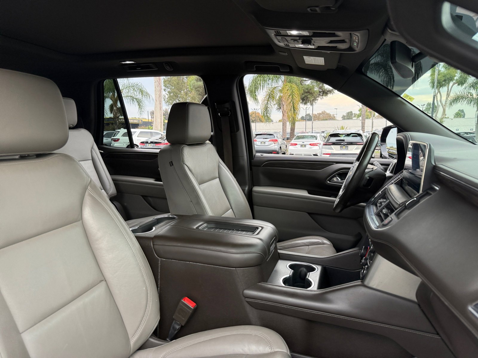 Used 2021 Chevrolet Tahoe LT w/ LT Signature Package image 21