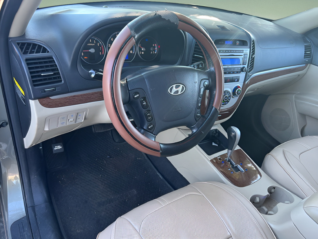 Used 2008 Hyundai Santa Fe AWD image 16