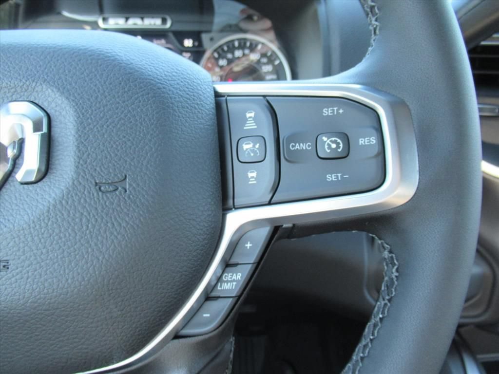 New 2026 RAM 3500 Big Horn AWD/4WD image 24