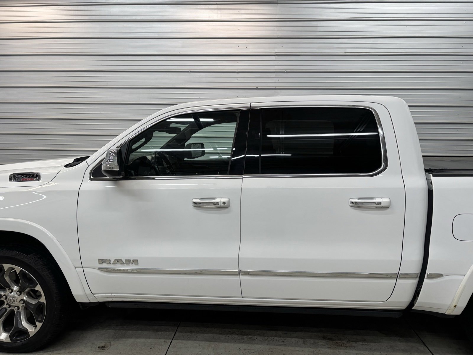 Used 2021 RAM 1500 Limited image 9
