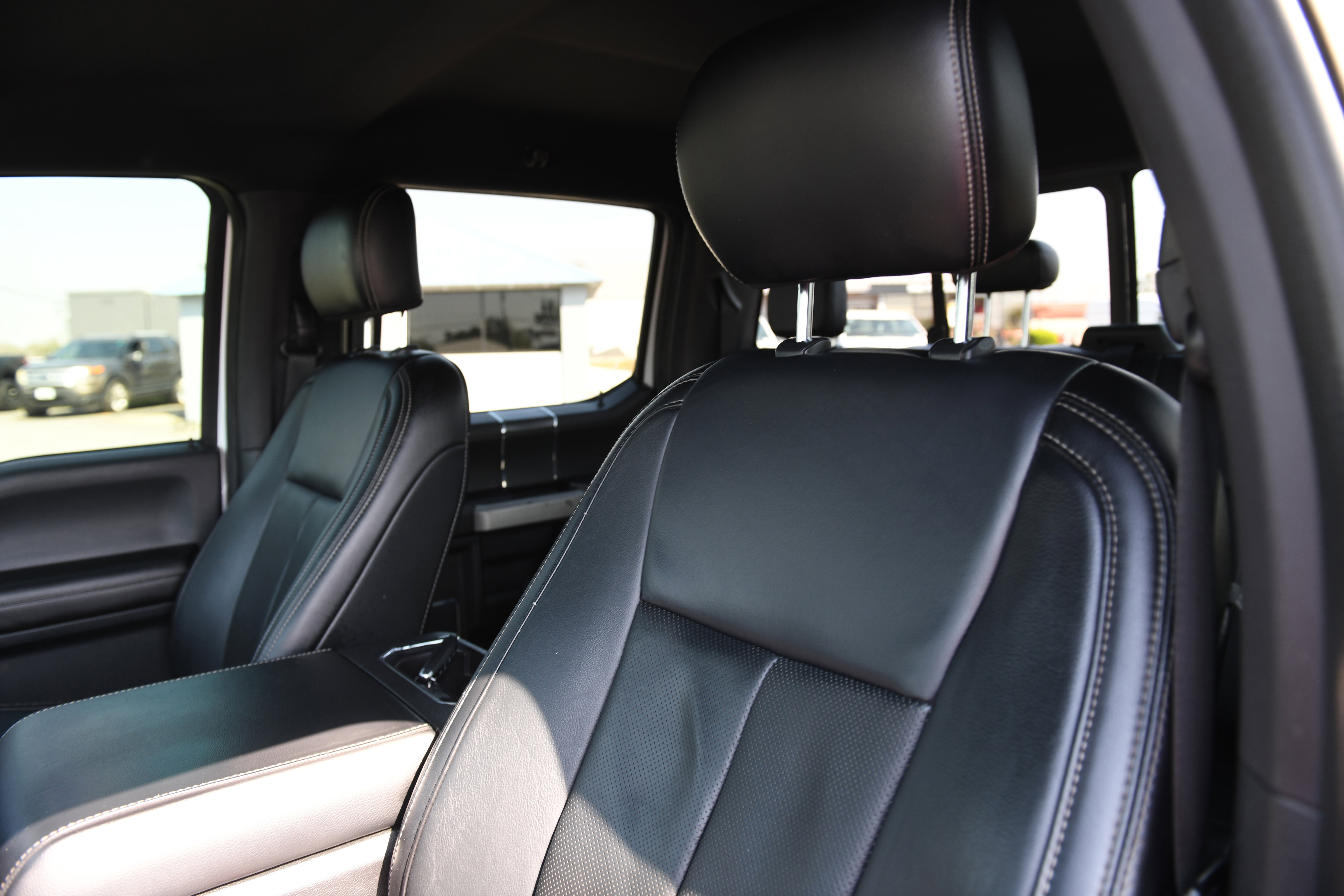 Used 2019 Ford F150 Lariat image 19