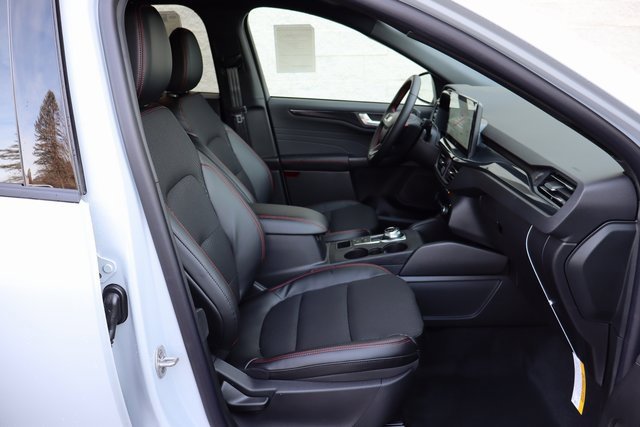 New 2026 Ford Escape ST-Line w/ Tech Pack #1 image 31