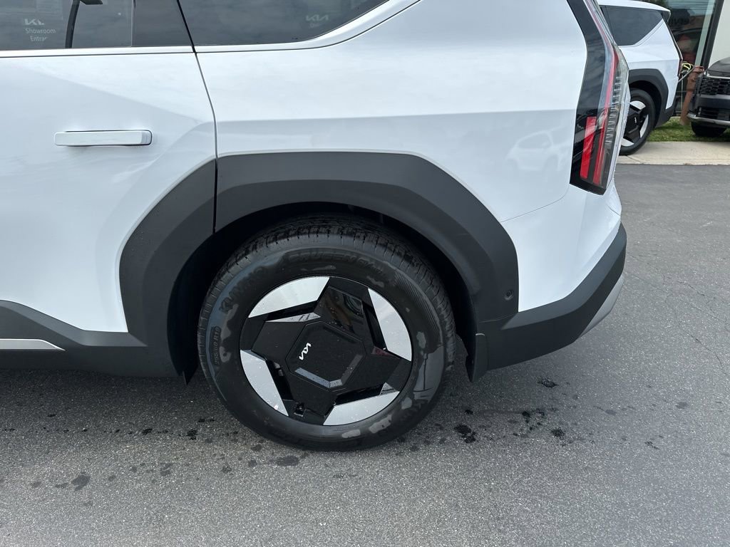 New 2026 Kia EV9 Wind image 13