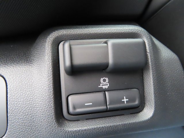 Used 2025 Chevrolet Silverado EV RST image 32