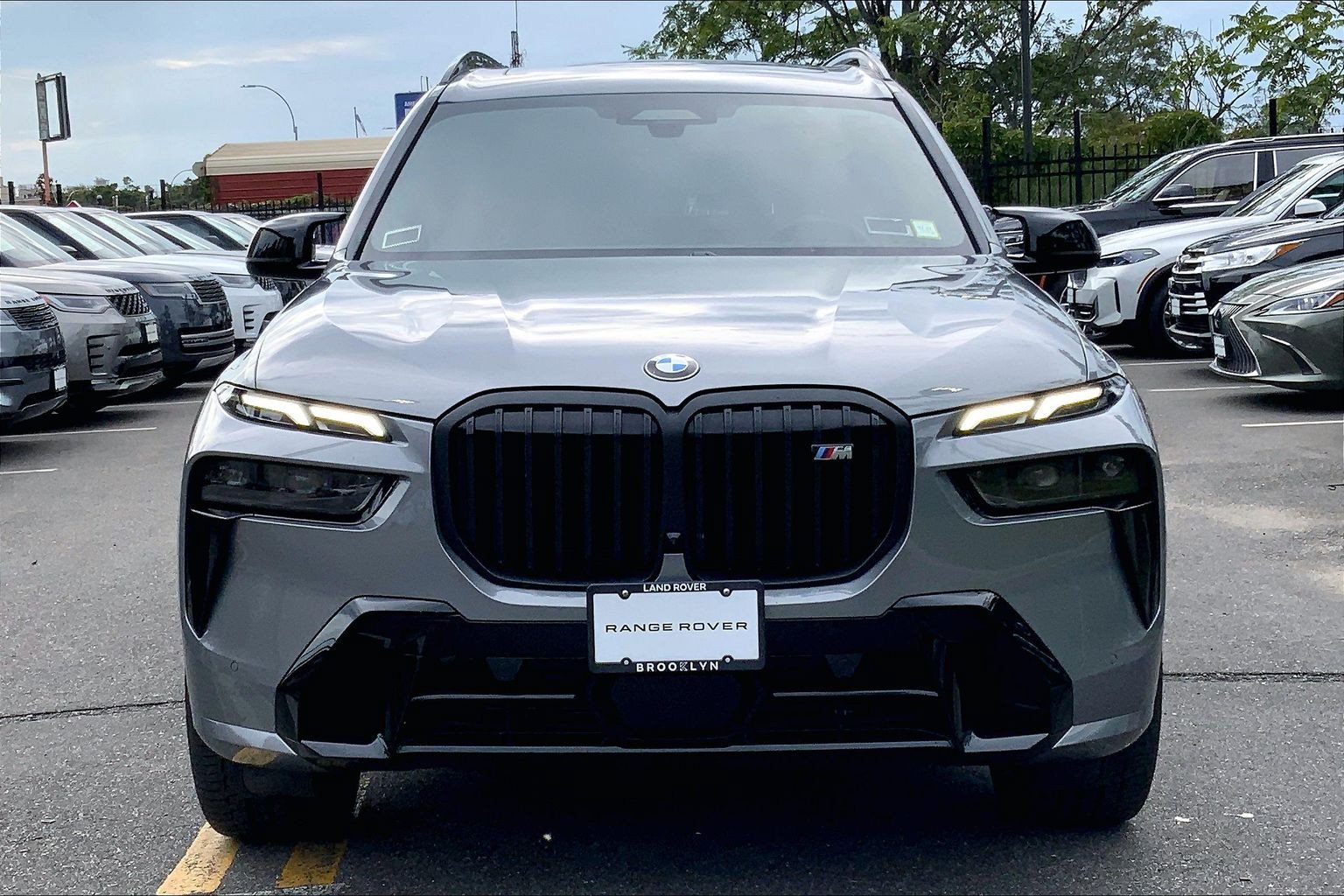 Used 2024 BMW X7 M60i w/ Executive Package AWD/4WD image 2
