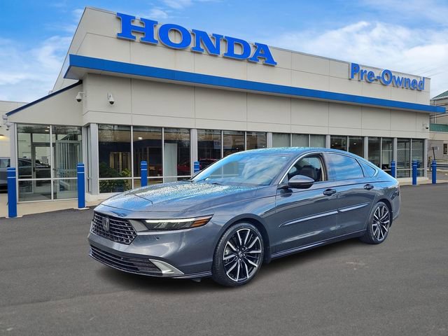 Used 2024 Honda Accord Touring image 1