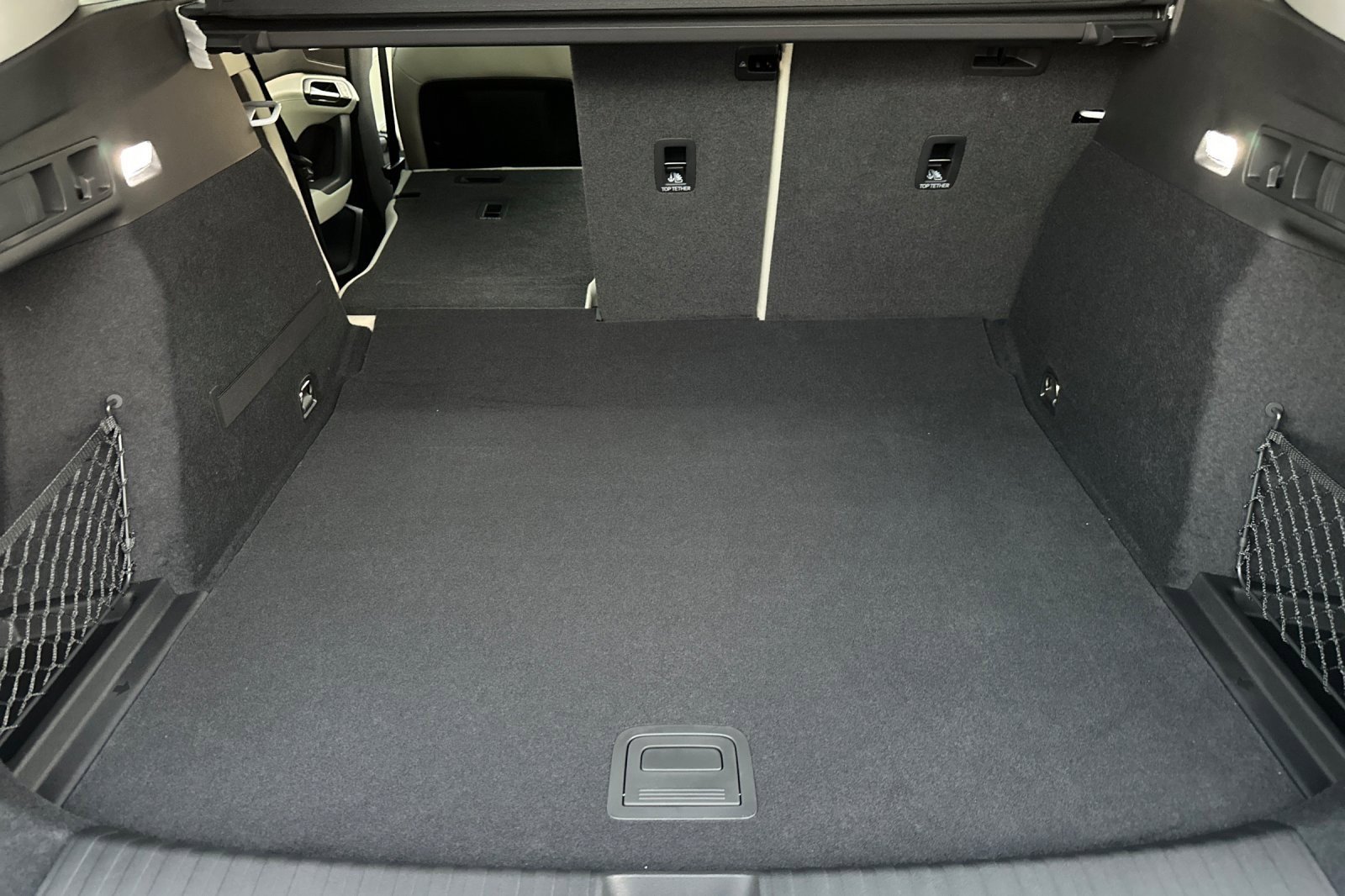 New 2025 Audi Q6 e-tron Premium image 14