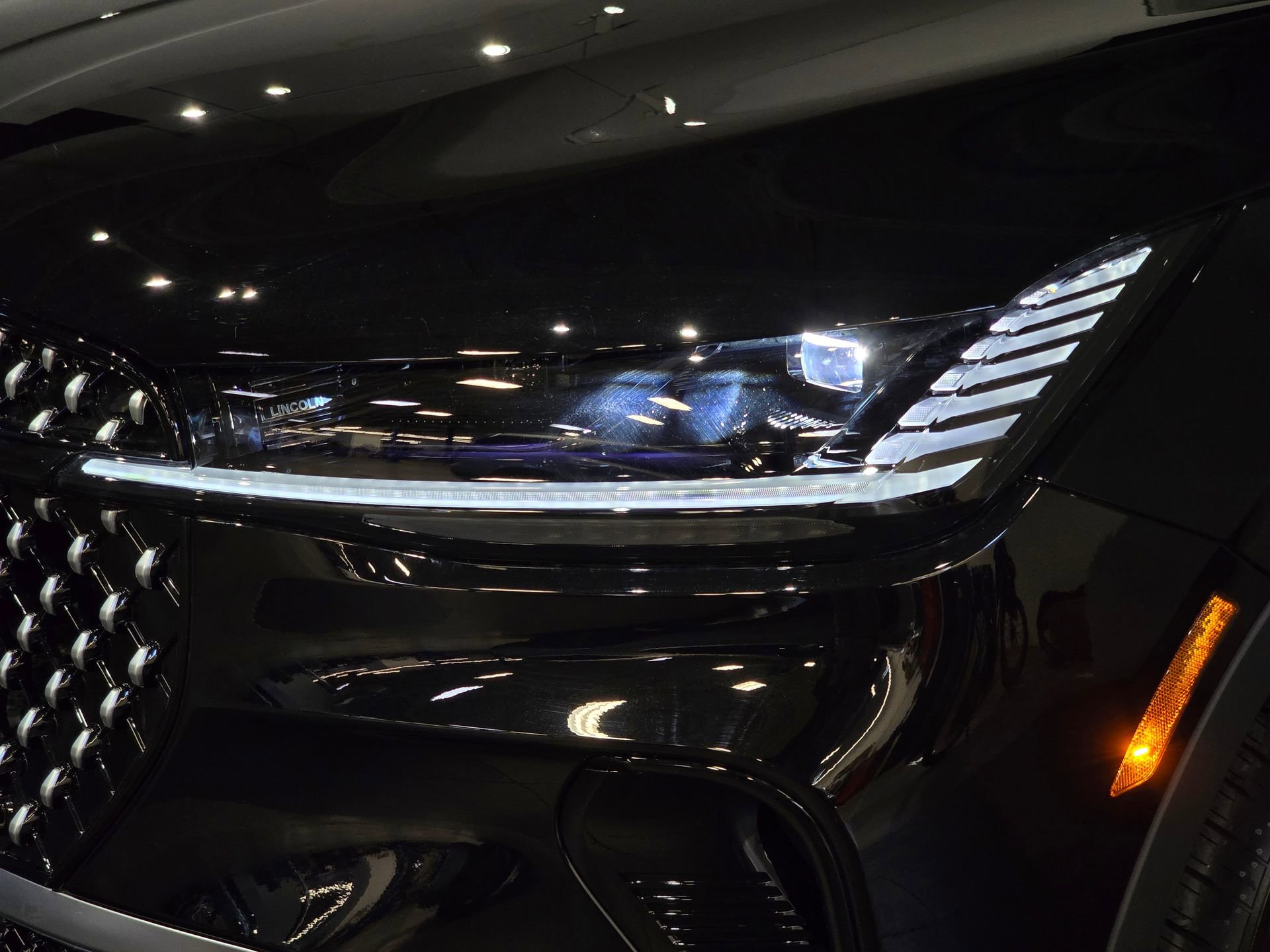 New 2026 Lincoln Nautilus Premier image 12