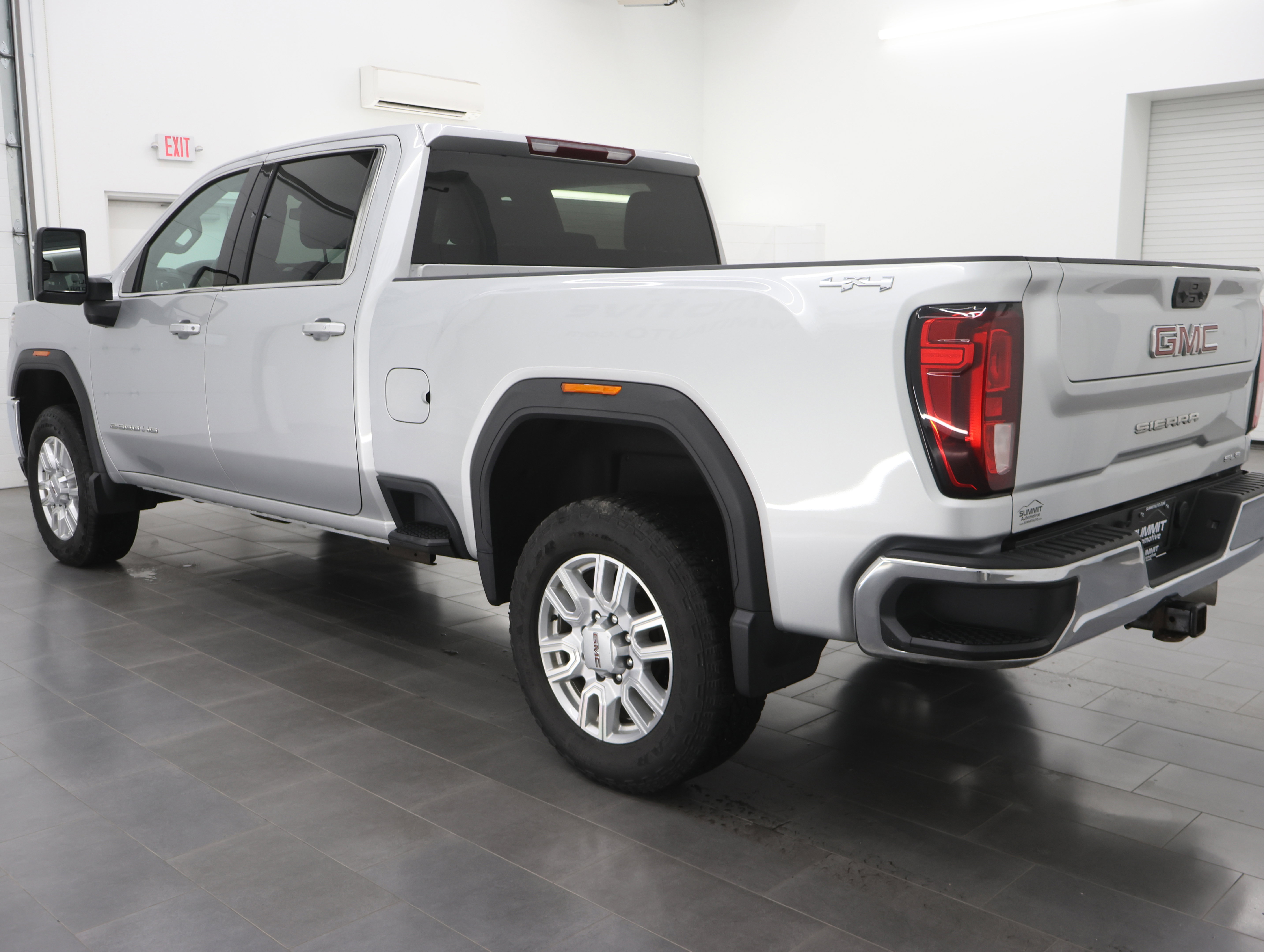 Used 2023 GMC Sierra 2500 SLE w/ SLE Convenience Package image 6