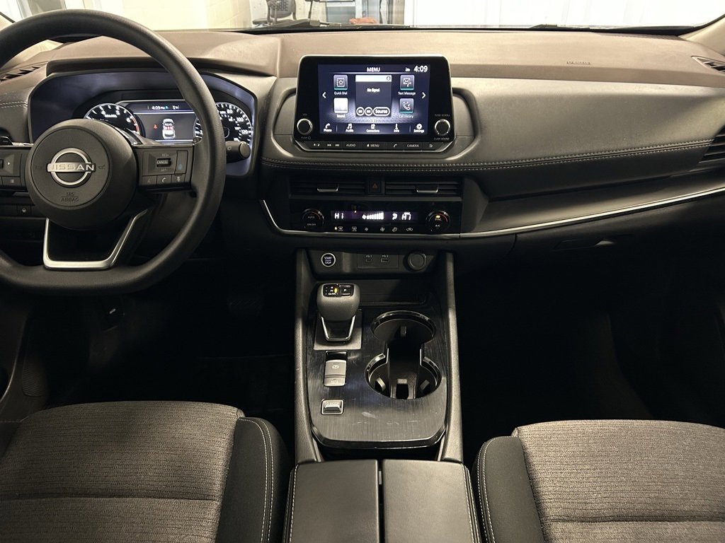 Used 2023 Nissan Rogue SV image 13