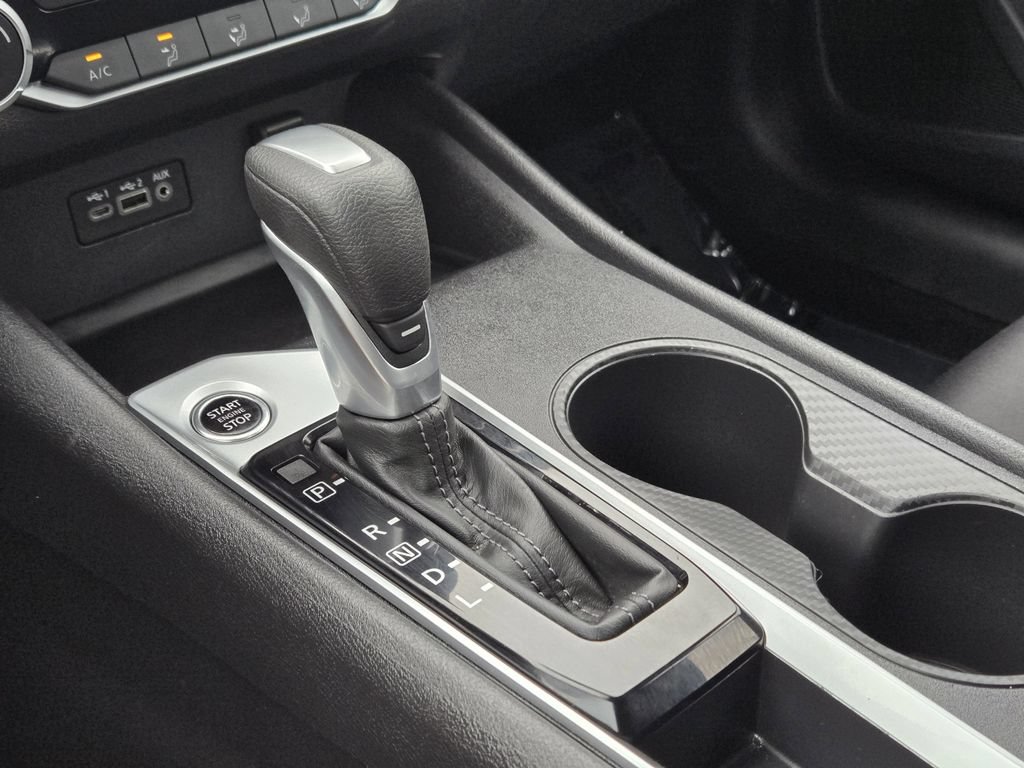 Used 2025 Nissan Altima 2.5 S FWD image 9