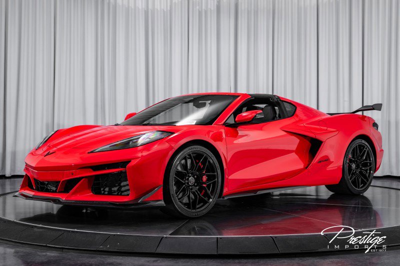 Used 2025 Chevrolet Corvette Z06 w/ Z07 Performance Package image 11