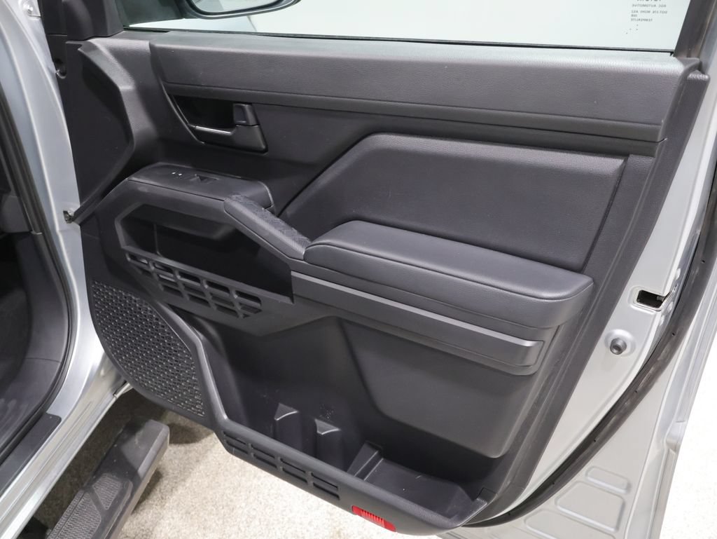 Used 2025 Toyota Tacoma SR w/ SR Upgrade Package AWD/4WD image 22