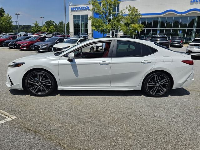 Used 2025 Toyota Camry XSE FWD image 5