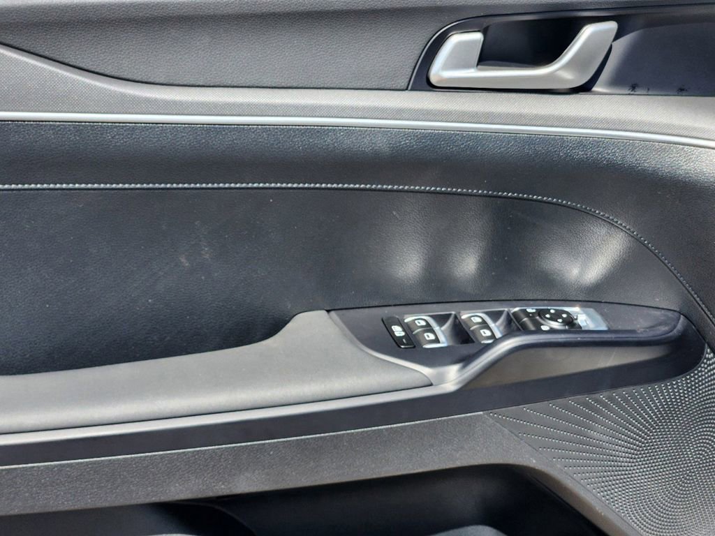 New 2025 Kia K5 LXS image 8
