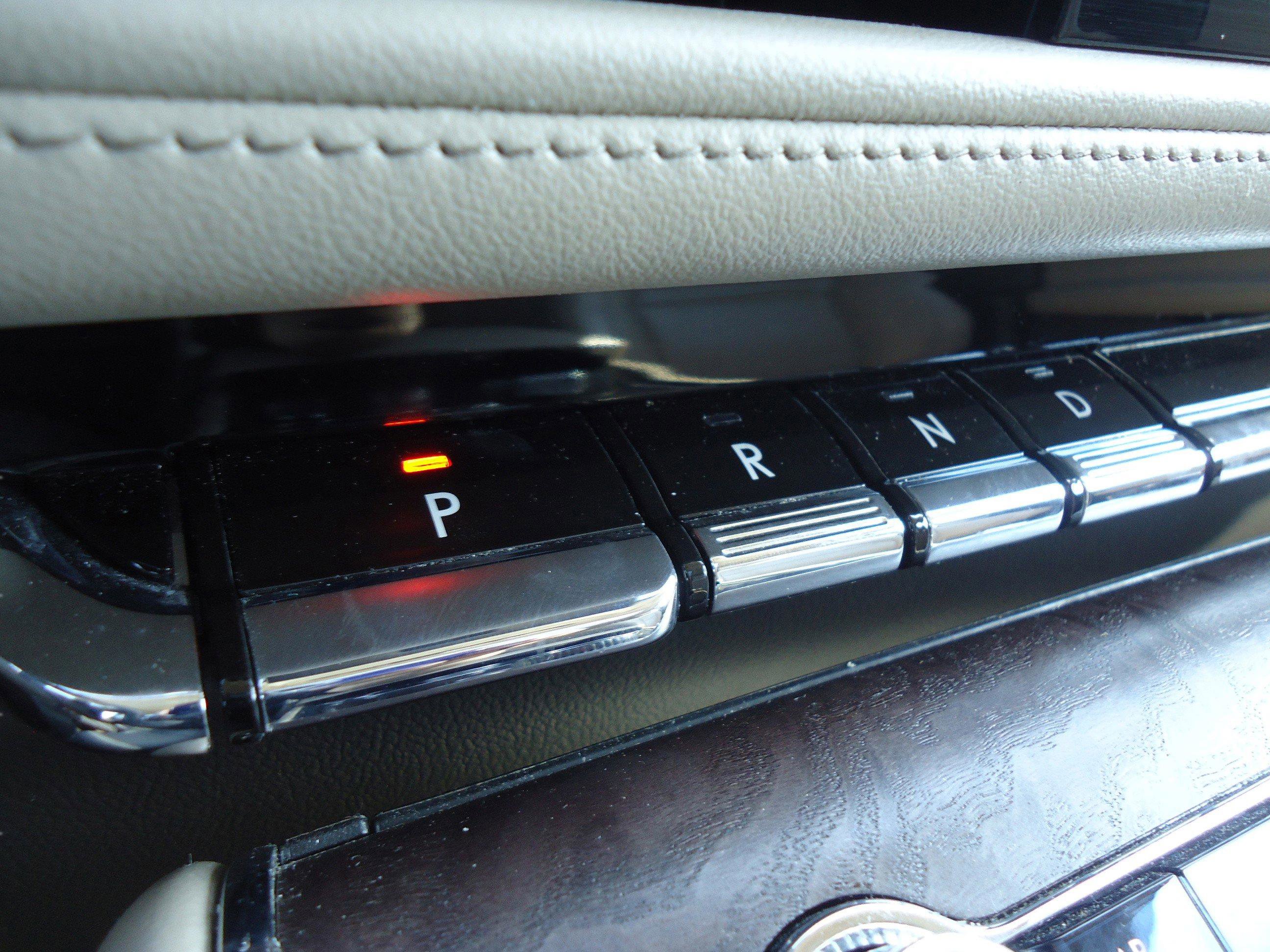 Used 2021 Lincoln Aviator Grand Touring w/ Equipment Group 301A image 21