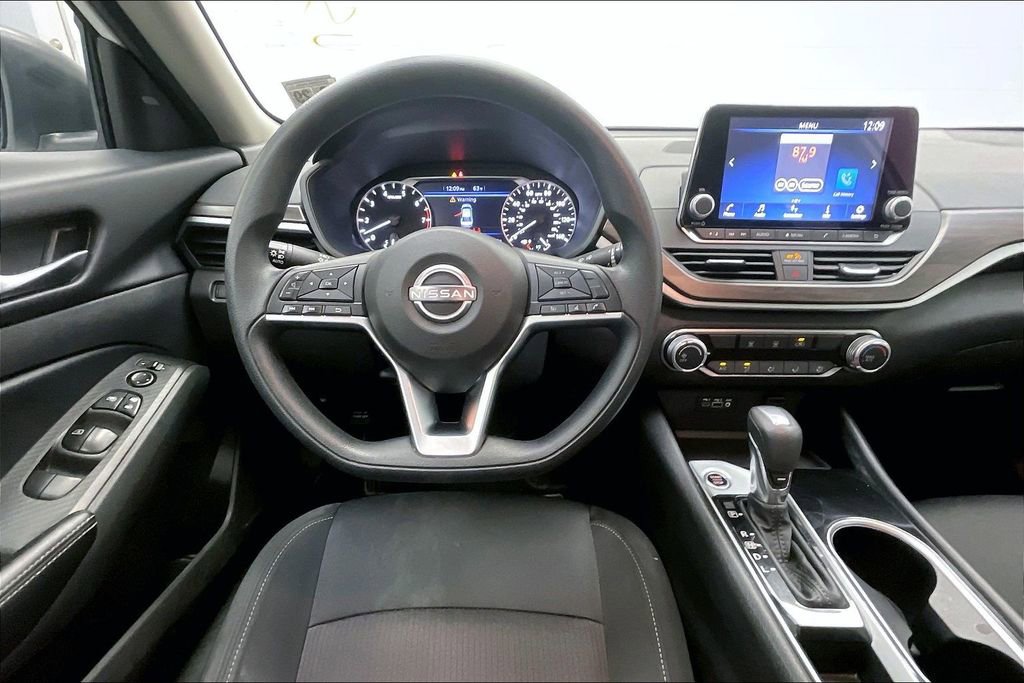 Certified 2024 Nissan Altima 2.5 SV FWD image 4