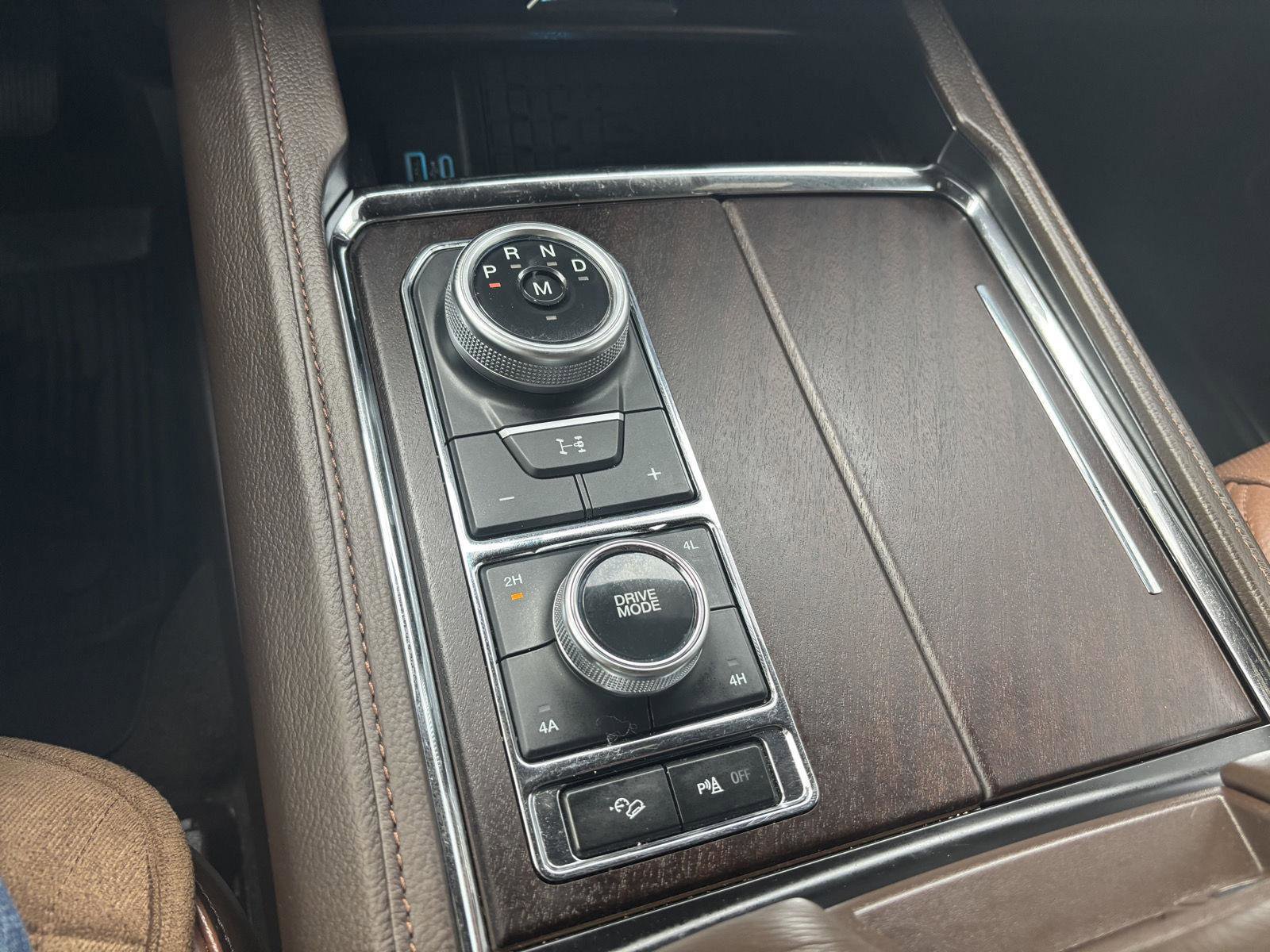 Used 2024 Ford Expedition Max King Ranch image 17