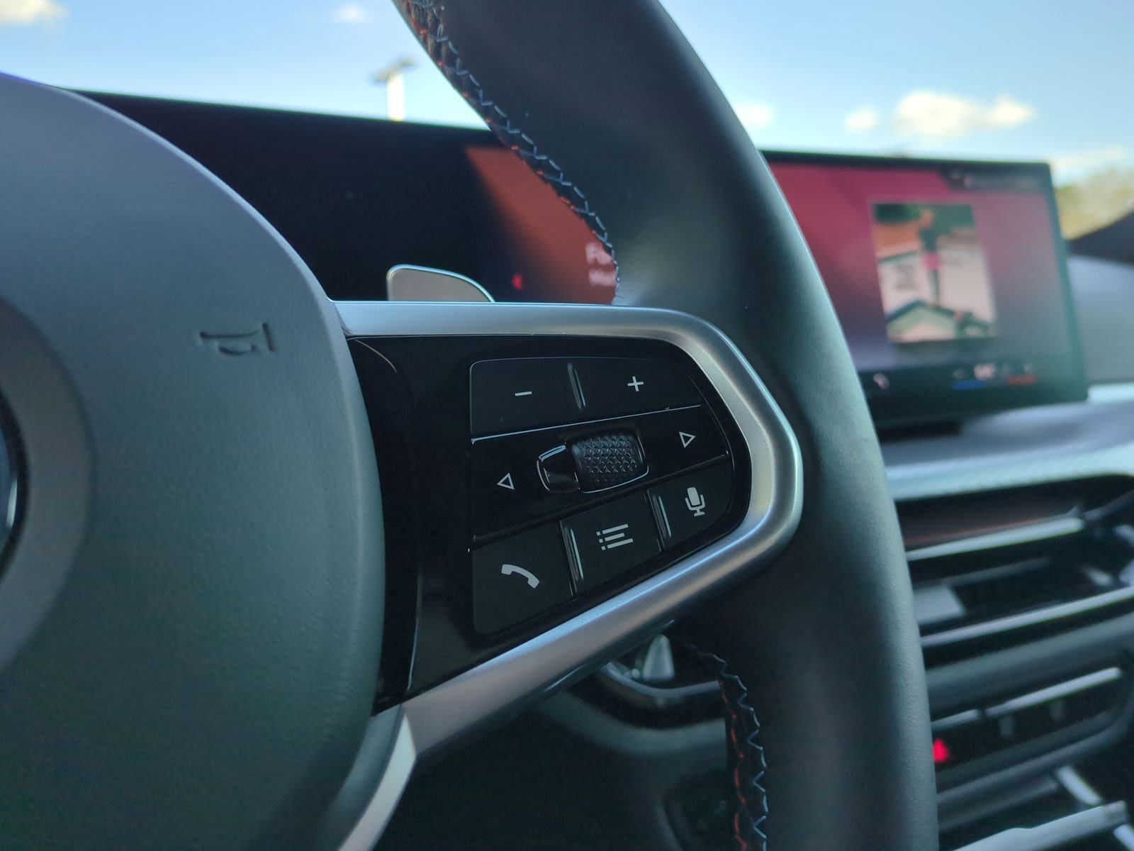 Used 2025 BMW M340i image 20