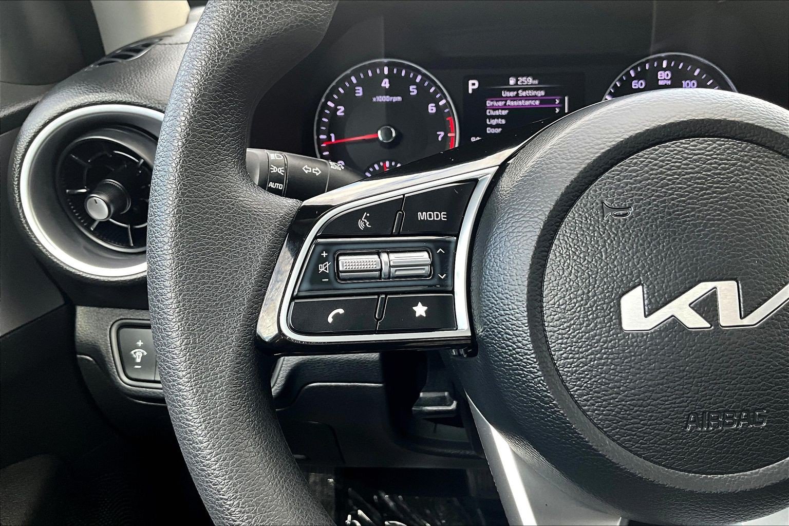 Used 2023 Kia Forte LXS w/ LXS Technology Package FWD image 19