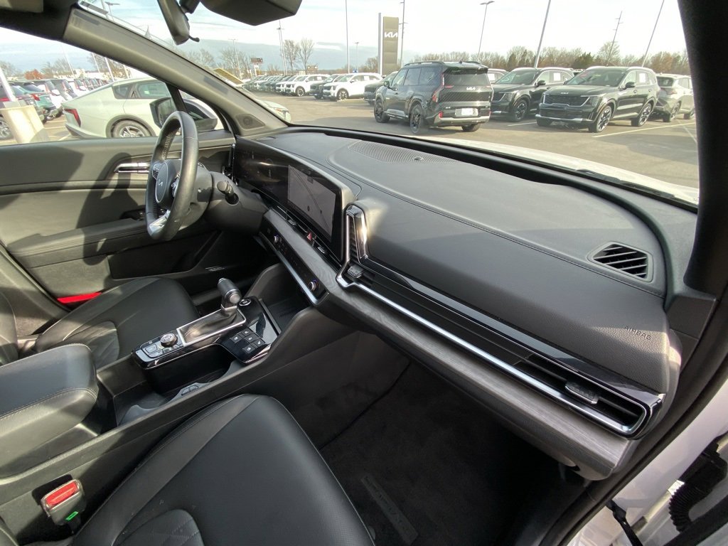 Certified 2025 Kia Sportage X-Pro Prestige image 32