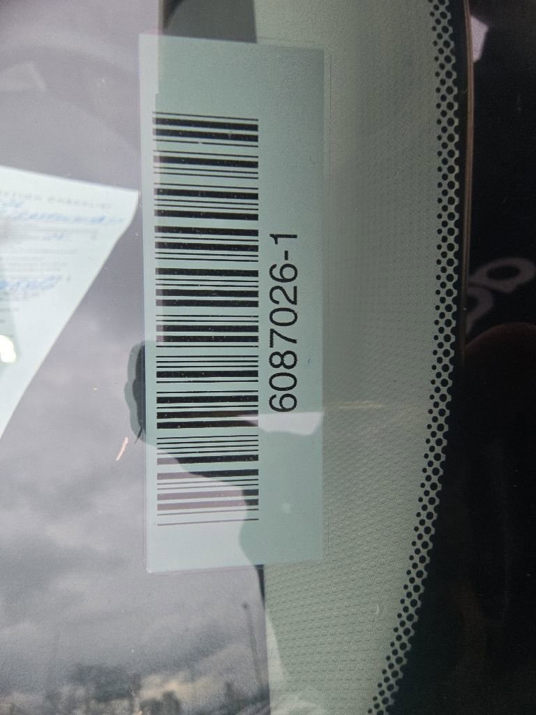 Used 2025 Hyundai Venue SEL FWD image 8