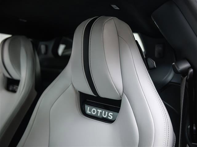 New 2025 Lotus Emira image 15