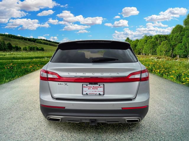 Used 2018 Lincoln MKX Reserve w/ Driver Assistance Package FWD image 5