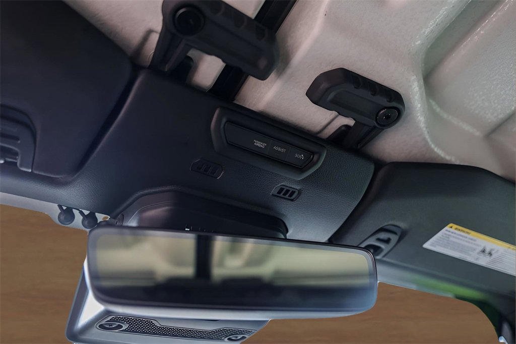 Used 2021 Jeep Wrangler Unlimited Rubicon w/ Xtreme Recon 35" Tire Package image 23