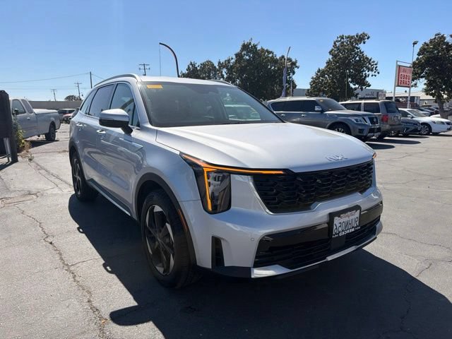 Used 2025 Kia Sorento EX FWD image 1