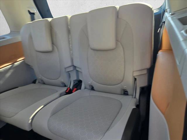 Used 2025 Volkswagen ID. Buzz Pro S Plus image 17