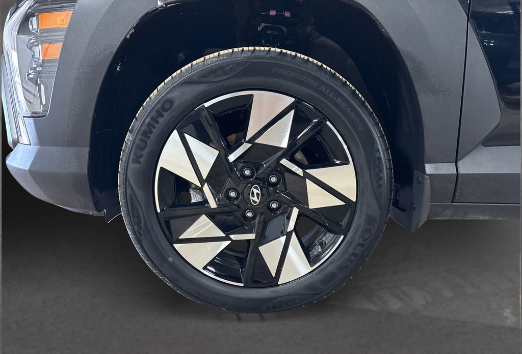 Used 2024 Hyundai Kona SEL image 12