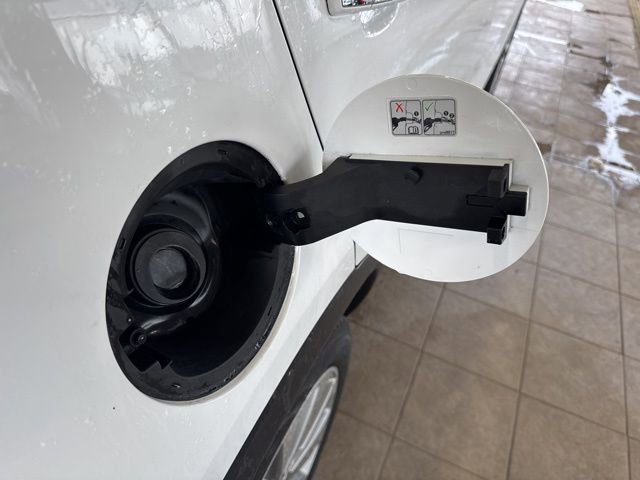 Used 2020 Buick Encore Preferred image 20