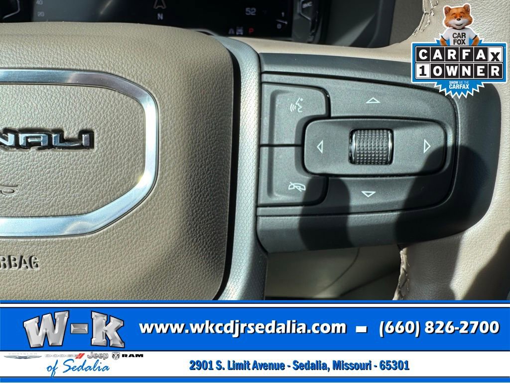 Used 2023 GMC Yukon XL Denali AWD/4WD image 17