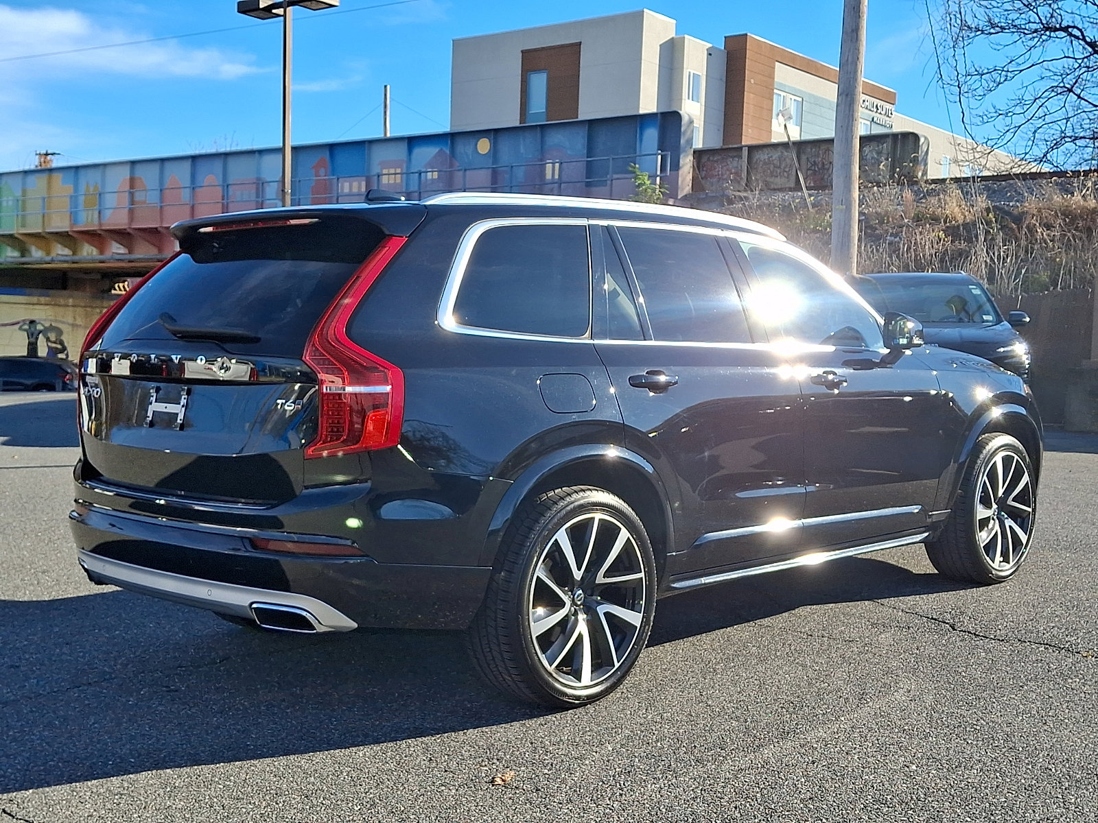 Used 2020 Volvo XC90 T6 Momentum w/ Protection Package Premier image 6