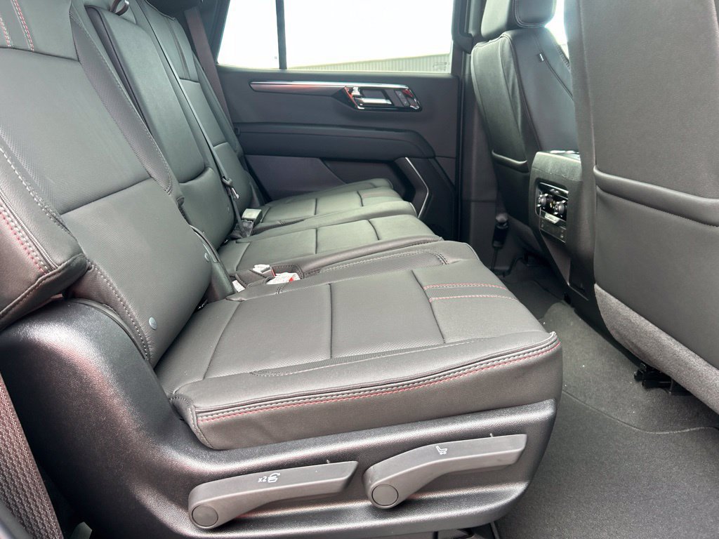 New 2026 Chevrolet Tahoe RST w/ Sun And Tow Package AWD/4WD image 21