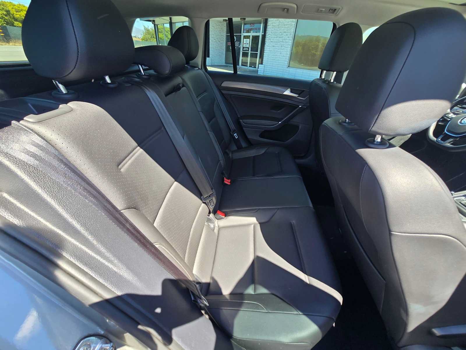 Used 2019 Volkswagen Golf S FWD image 12