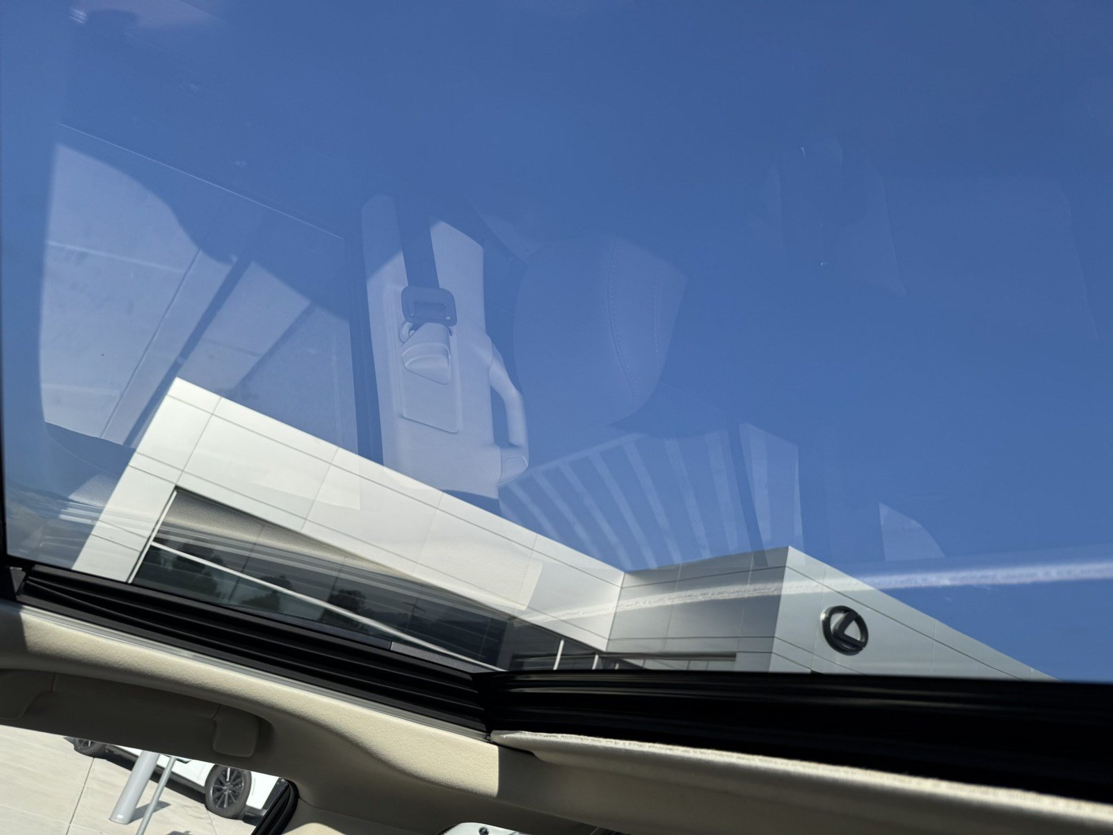 Used 2023 Lexus GX 460 Luxury w/ Sport Design Package AWD/4WD image 19