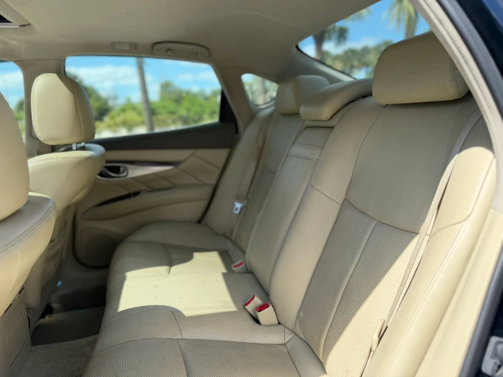 Used 2015 INFINITI Q70 3.7 AWD/4WD image 15