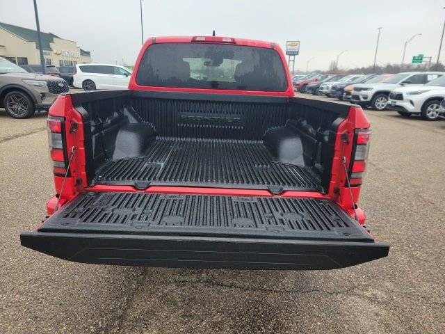 Used 2024 Nissan Frontier SV image 25