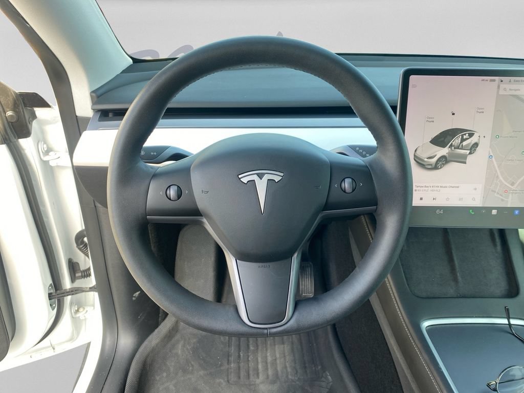 Used 2021 Tesla Model Y Long Range AWD/4WD image 18