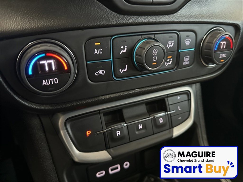 Used 2022 GMC Terrain SLE w/ Driver Convenience Package image 16