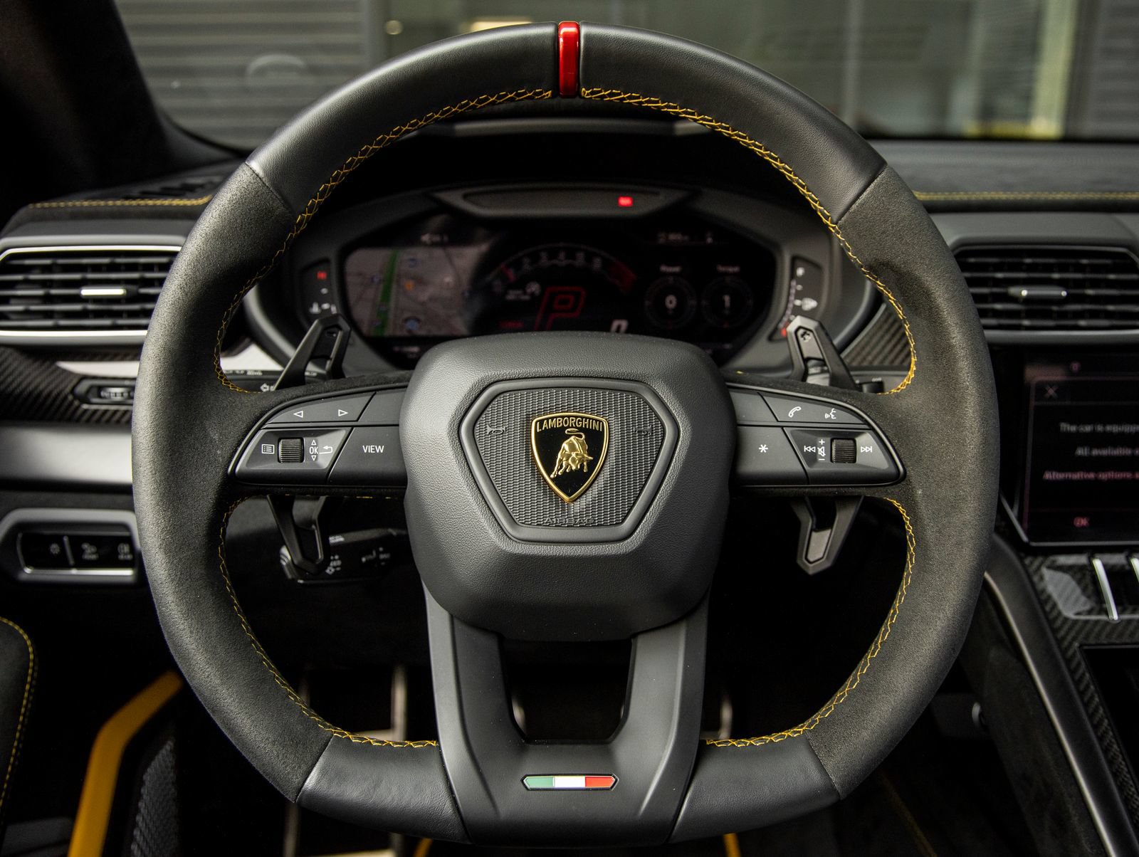 Used 2024 Lamborghini Urus Performante AWD/4WD image 33