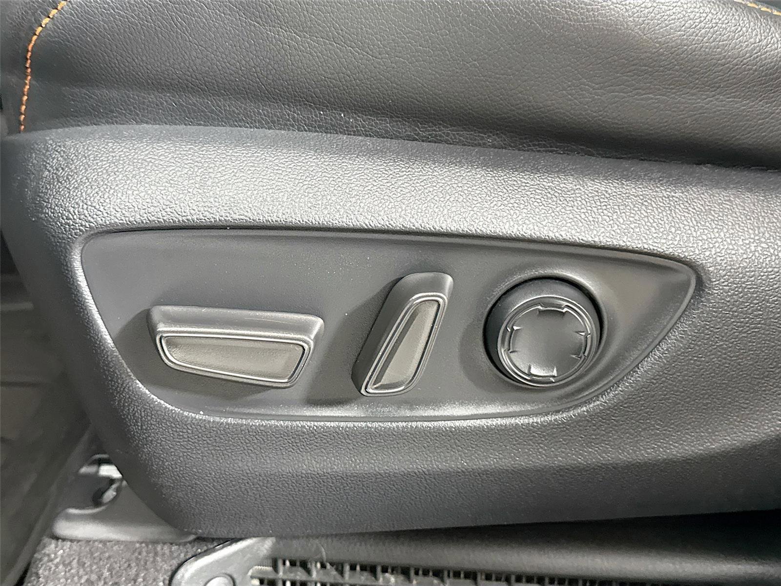 Certified 2022 Toyota Sienna XSE image 31