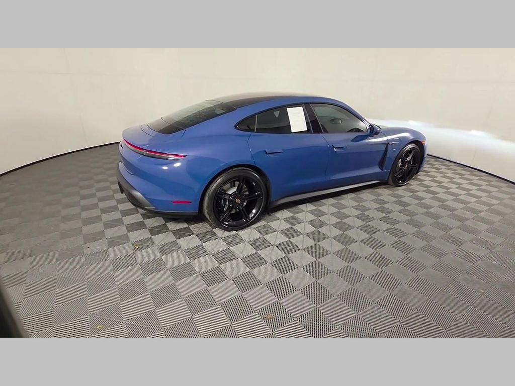 Used 2021 Porsche Taycan 4S image 39