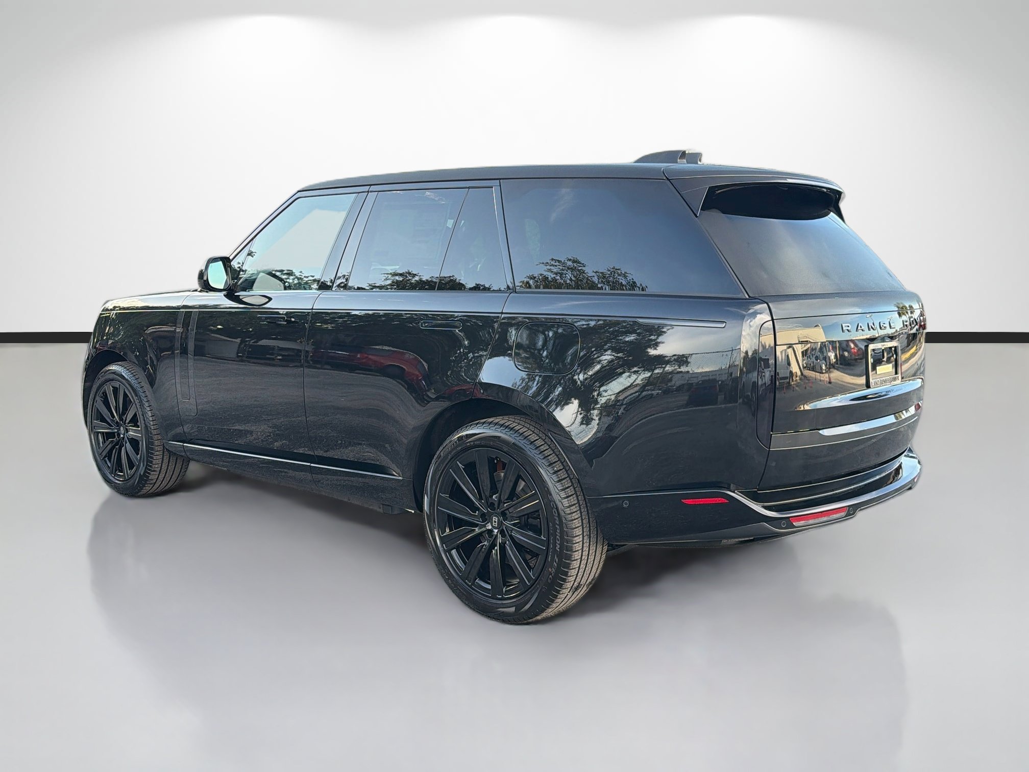 New 2027 Land Rover Range Rover SE AWD/4WD image 3