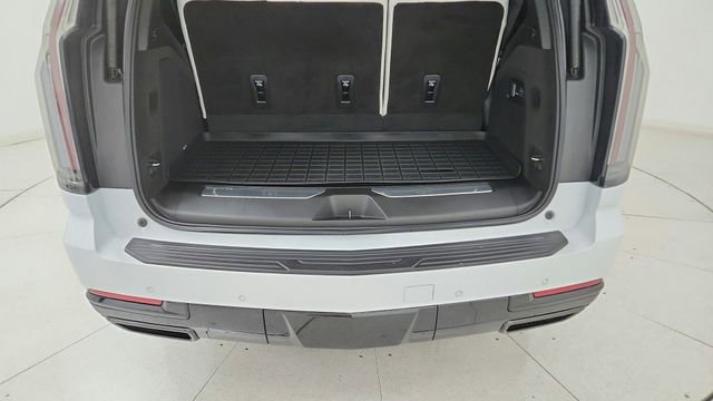 Used 2026 Cadillac Escalade Platinum Sport AWD/4WD image 11